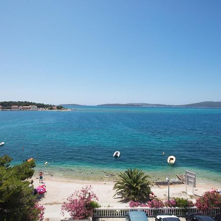 Family Friendly Seaside Apartments Brodarica, Sibenik - 15270 Exterior foto