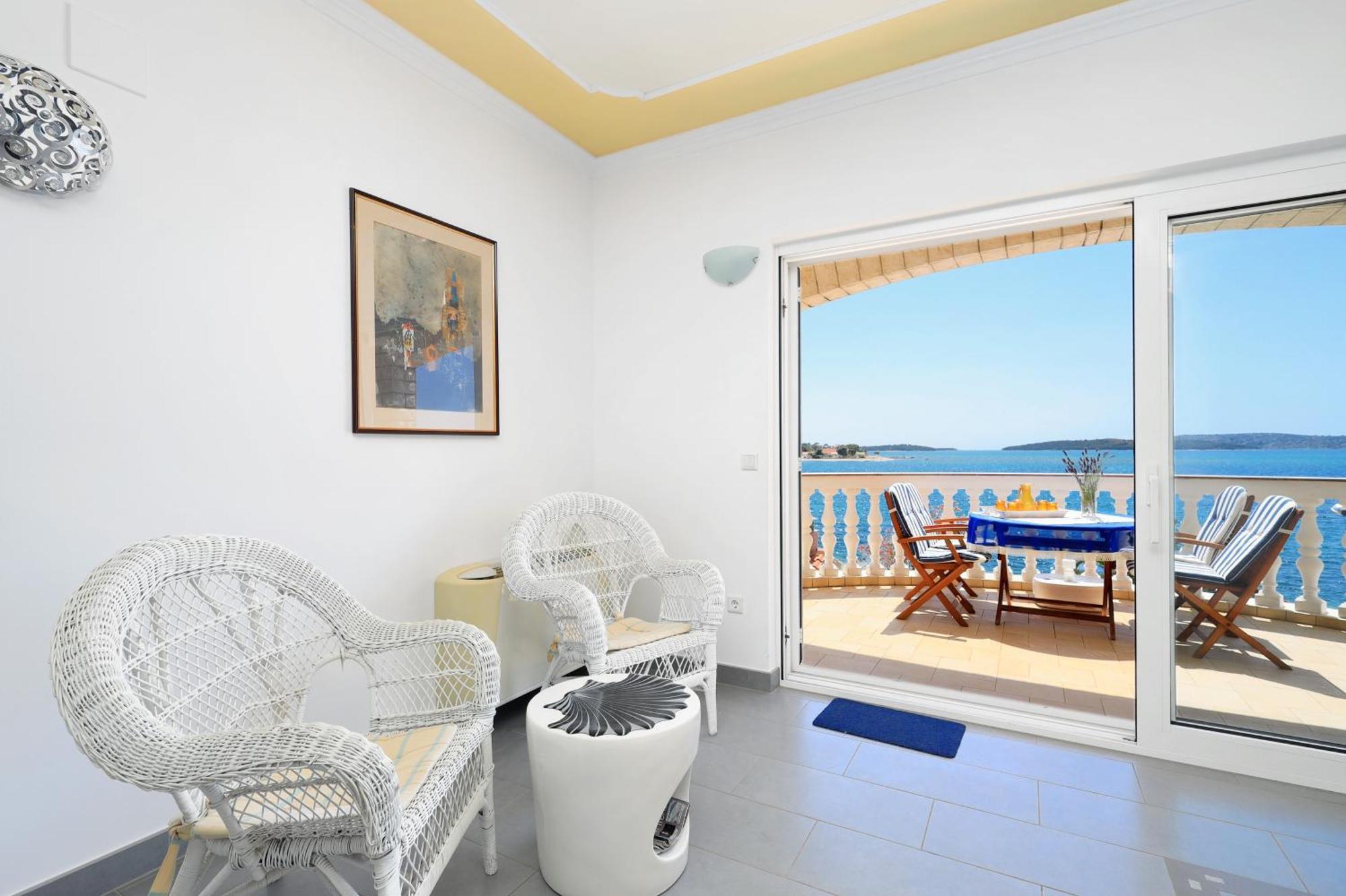 Family Friendly Seaside Apartments Brodarica, Sibenik - 15270 Zimmer foto